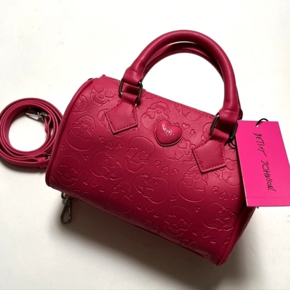 NWT Original BETSEY JOHNSON Embossed Skull Barrel Satchel Crossbody Bag Pink - Picture 1 of 4